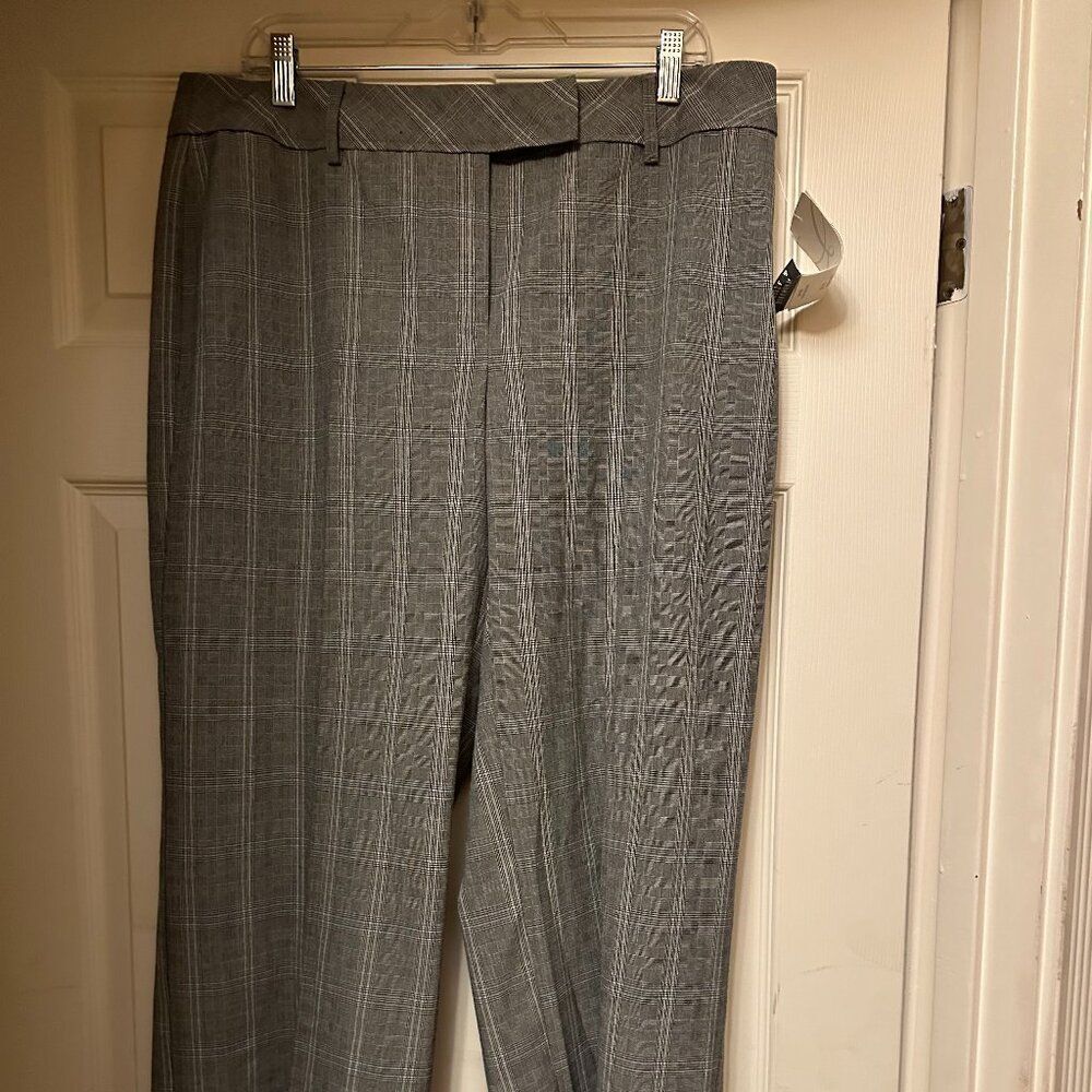 NWT || Emma James || Size 16 || Gray Career Pants || Straight Leg || Stretch